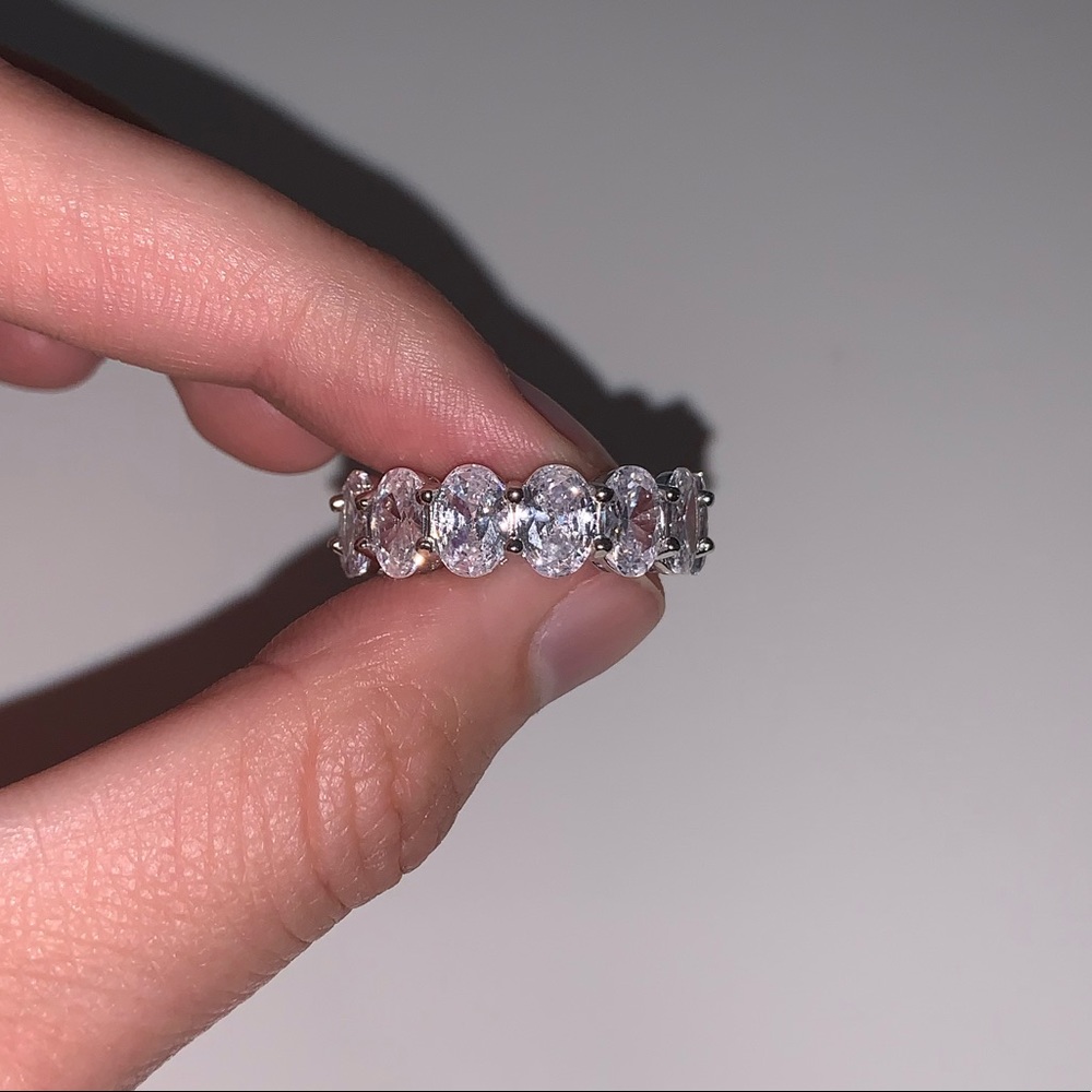 Oval Cut Band Ring - Sterling Silver